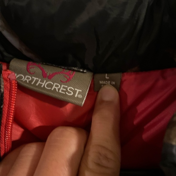 North Crest Camo women’s puffer jacket - Picture 4 of 4